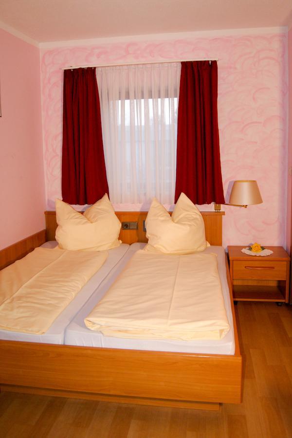 Hotel Schonunger Bucht Waigolshausen Номер фото